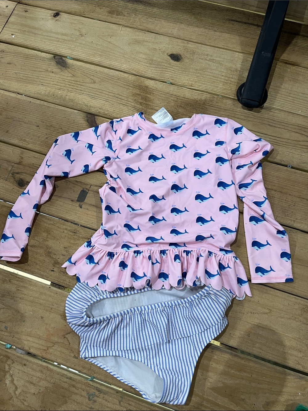 Girls' Pink Whale Long-Sleeve Swim Set with Ruffle